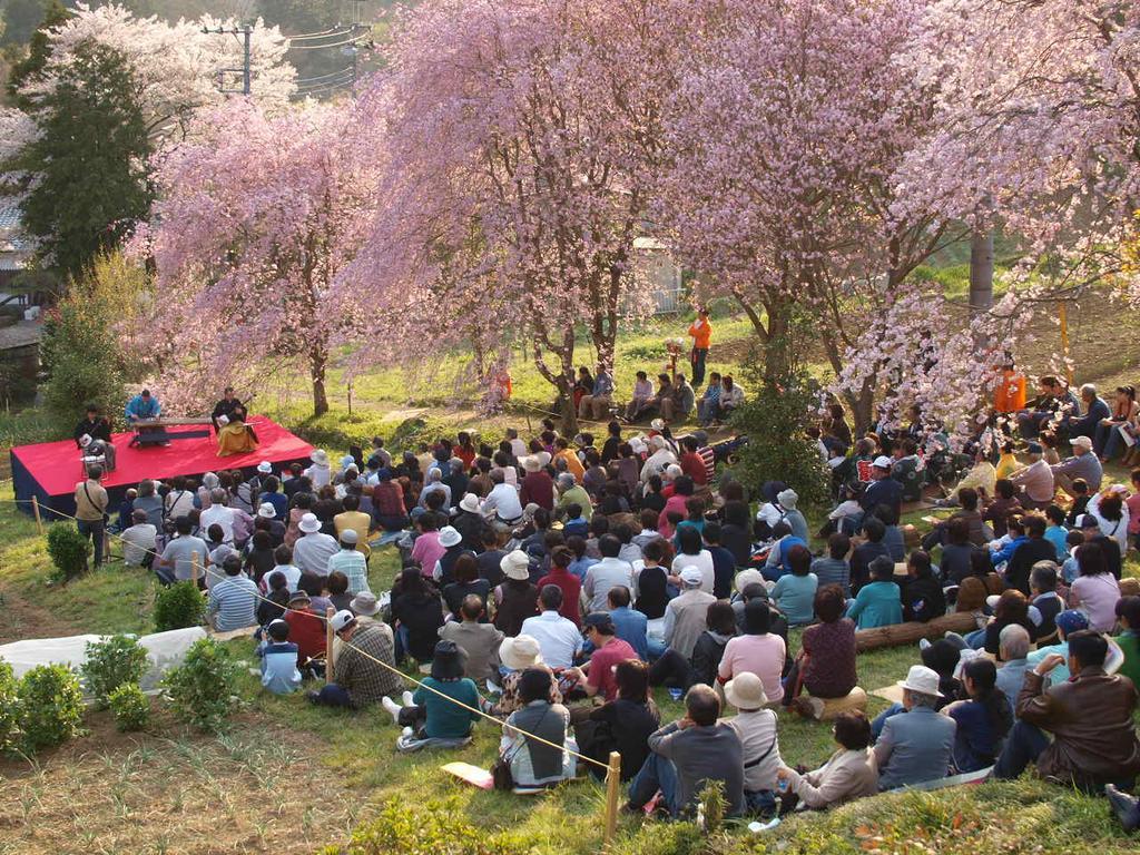 Akigawakeikoku Kinkoukaku Hotel Akiruno Buitenkant foto
