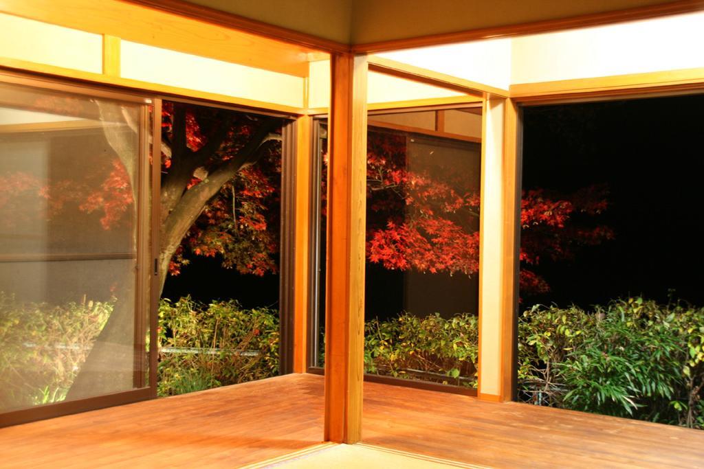 Akigawakeikoku Kinkoukaku Hotel Akiruno Buitenkant foto